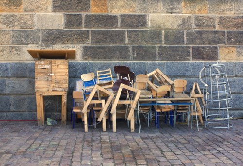 Commercial skip hire services in Southwark